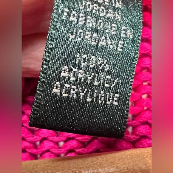 Ralph Lauren | Fuchsia Pink Cropped Sweater with Shoulder Buttons - Petite Small - Picture 4 of 8